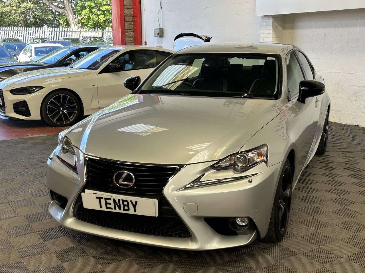 A 2016 LEXUS IS 2.5 300h Sport Saloon 4dr Petrol Hybrid E-CVT Euro 6 (s/s) (223 ps) A 2016 LEXUS IS 2.5 300h Sport Saloon 4dr Petrol Hybrid E-CVT Euro 6 (s/s) (223 ps)