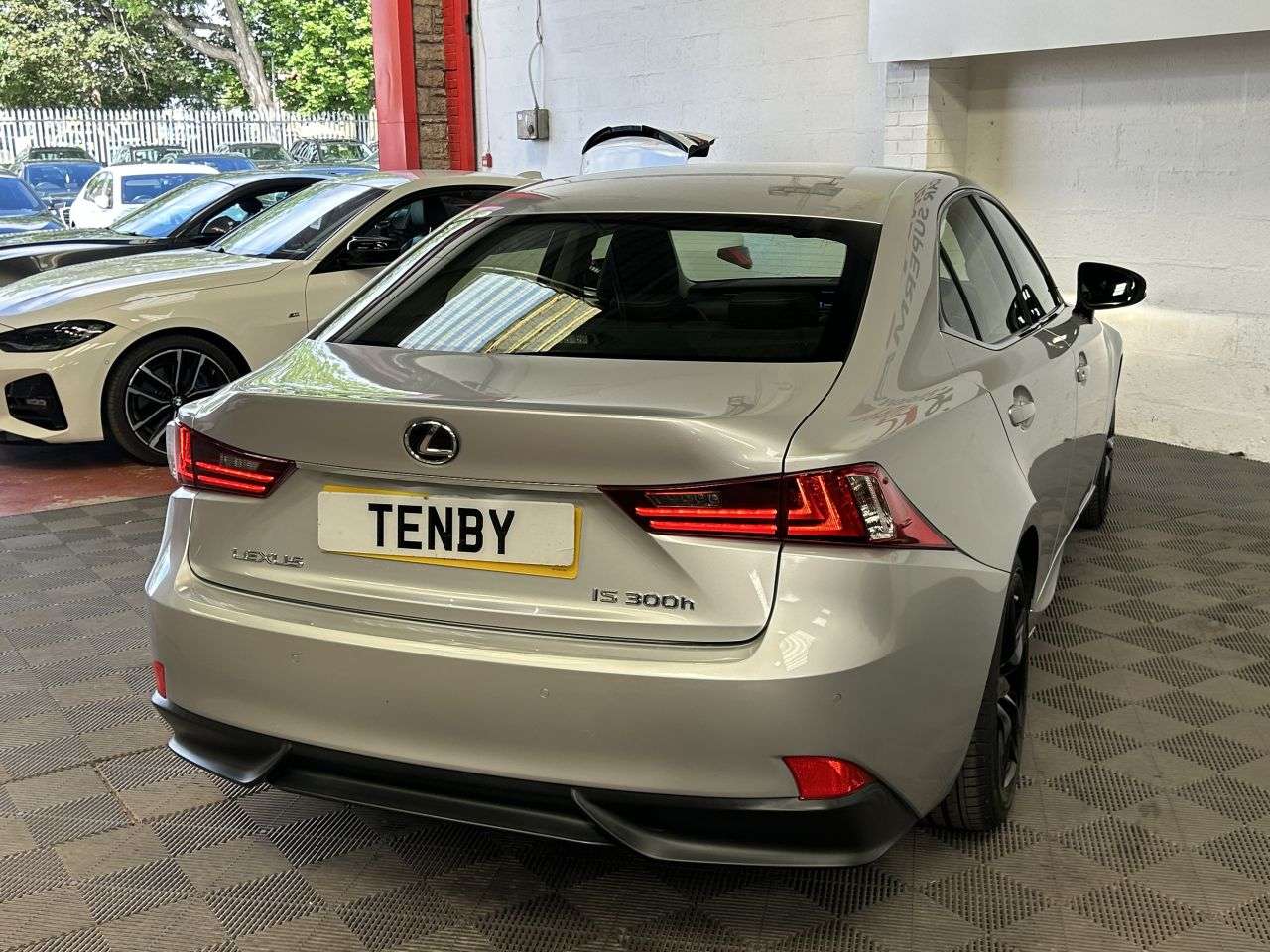 2016 LEXUS IS 2016 LEXUS IS