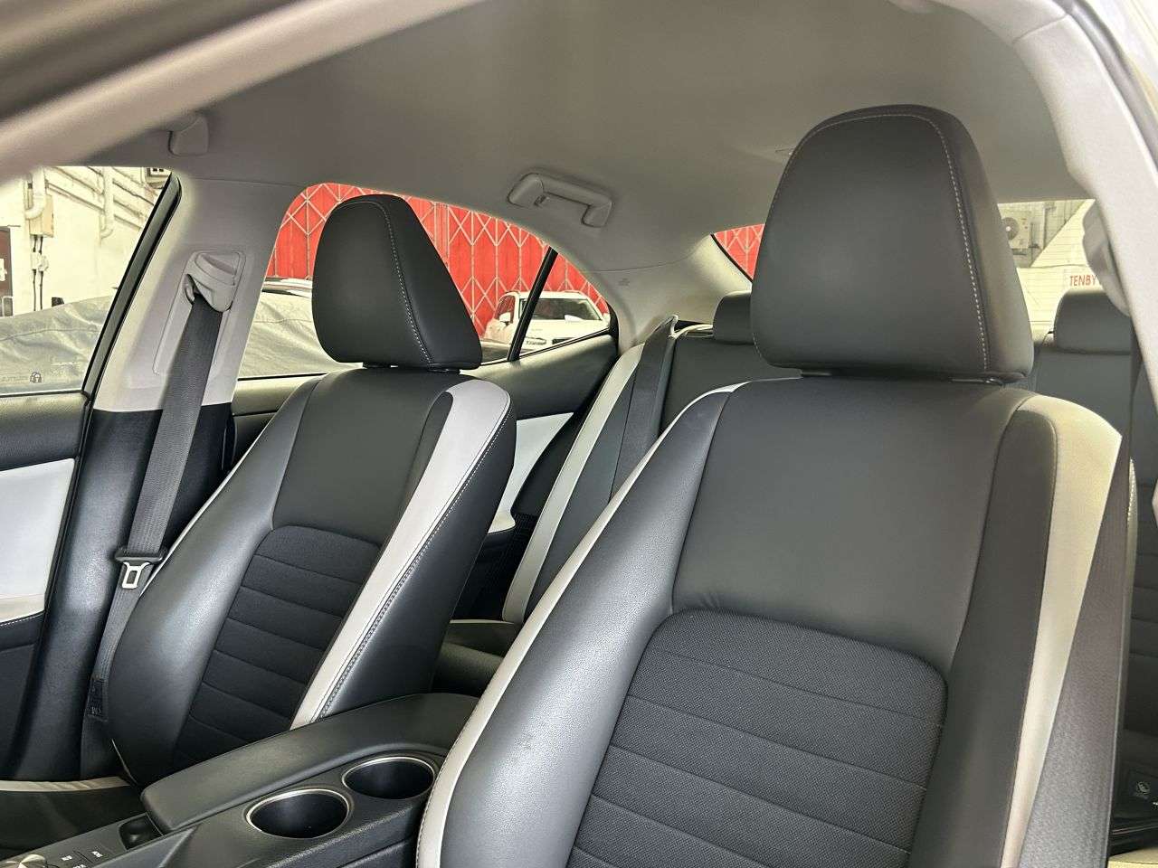 2016 LEXUS IS 2016 LEXUS IS