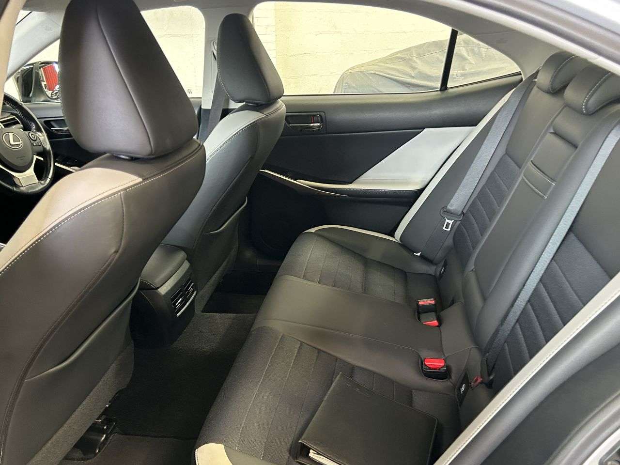2016 LEXUS IS 2016 LEXUS IS
