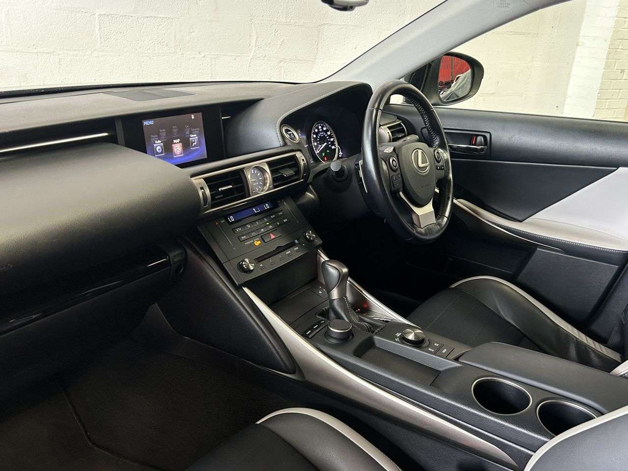 2016 LEXUS IS 2016 LEXUS IS