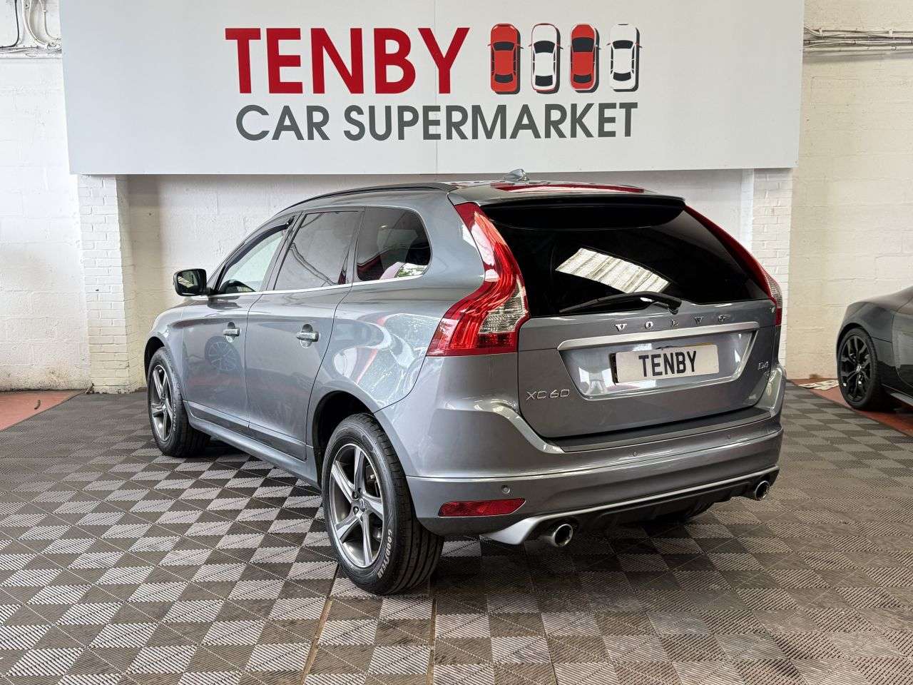 2015 VOLVO XC60 2015 VOLVO XC60