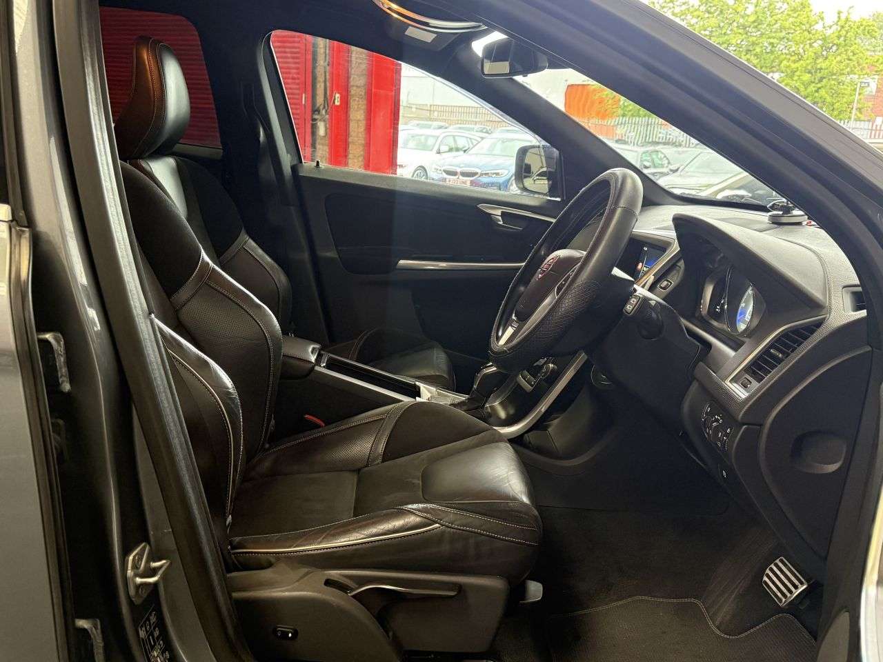 2015 VOLVO XC60 2015 VOLVO XC60