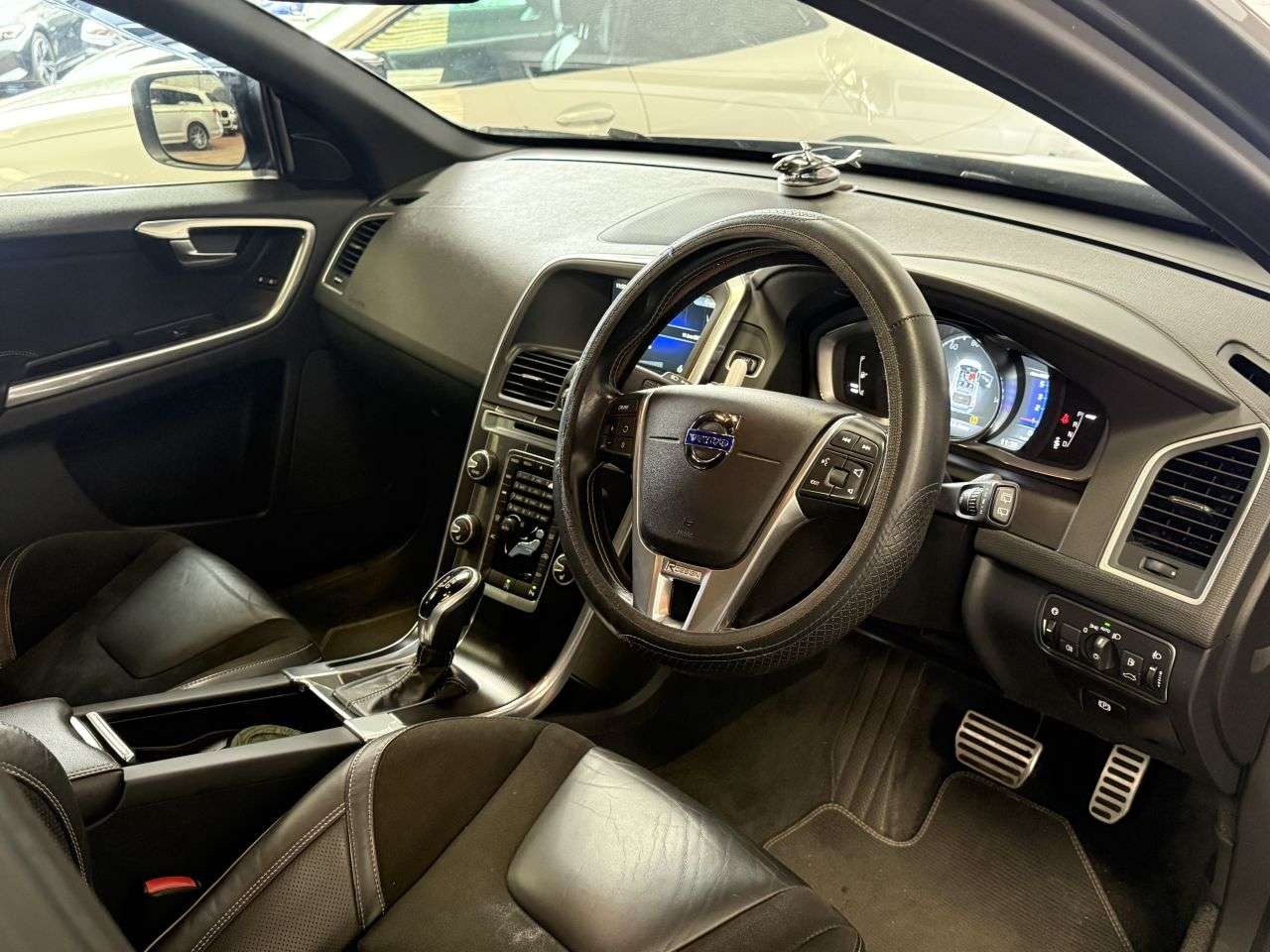 2015 VOLVO XC60 2015 VOLVO XC60