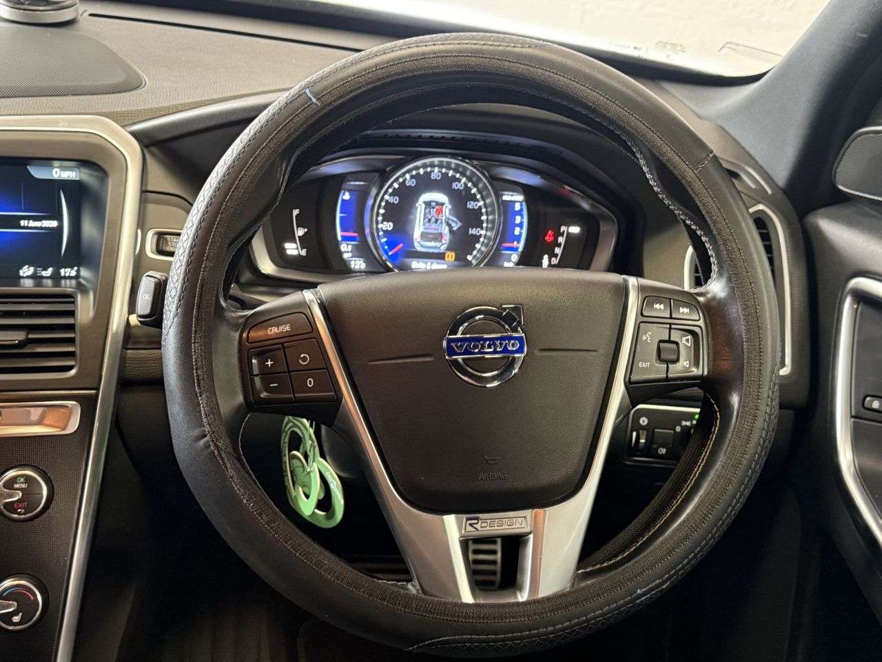 2015 VOLVO XC60 2015 VOLVO XC60