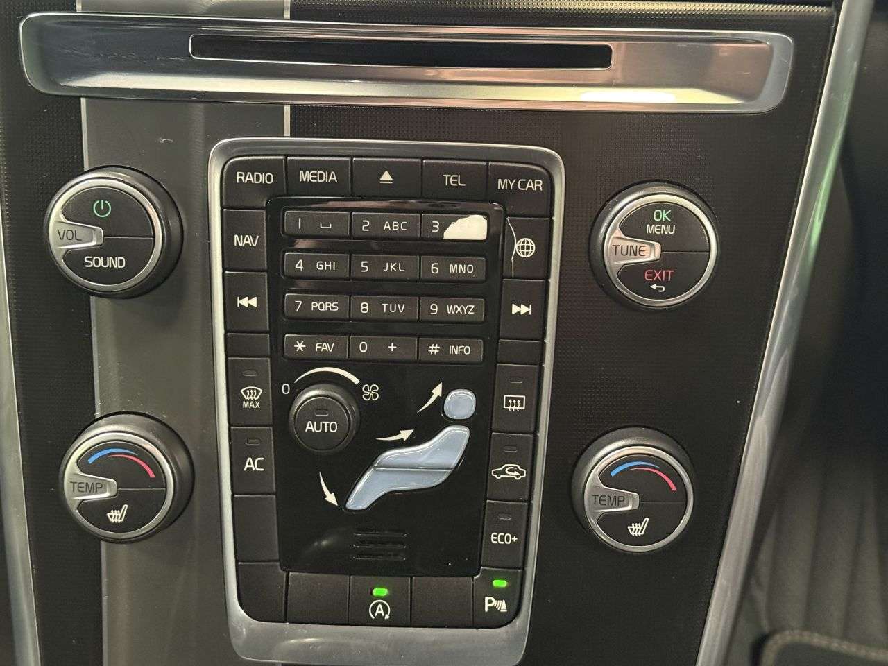 2015 VOLVO XC60 2015 VOLVO XC60