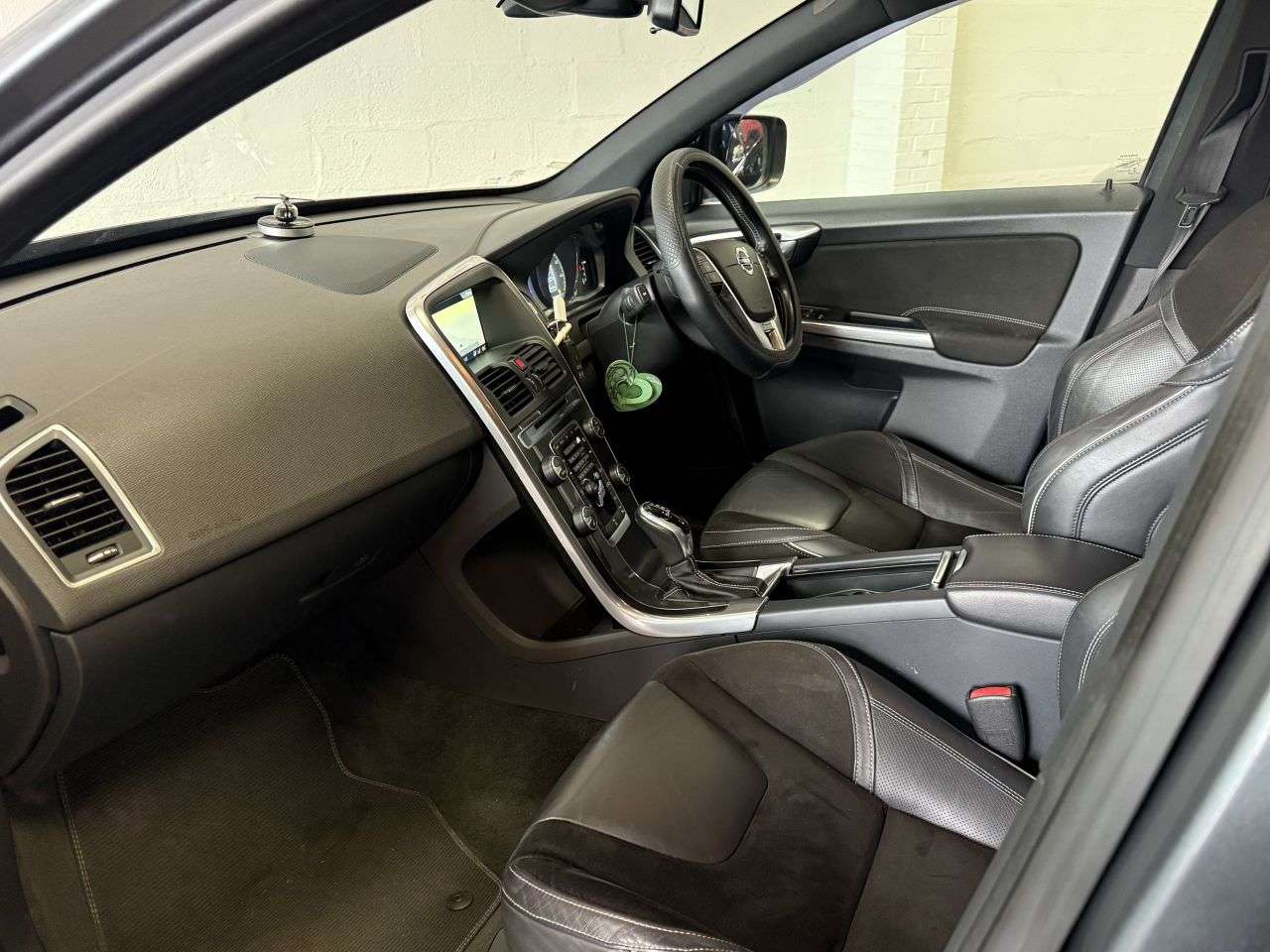 2015 VOLVO XC60 2015 VOLVO XC60