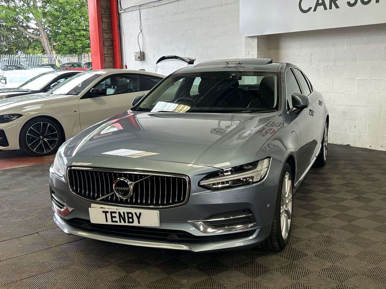 2018 VOLVO S90 2018 VOLVO S90