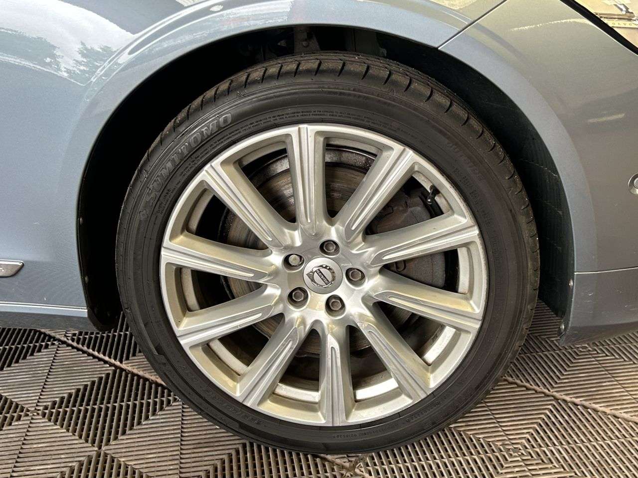 2018 VOLVO S90 2018 VOLVO S90