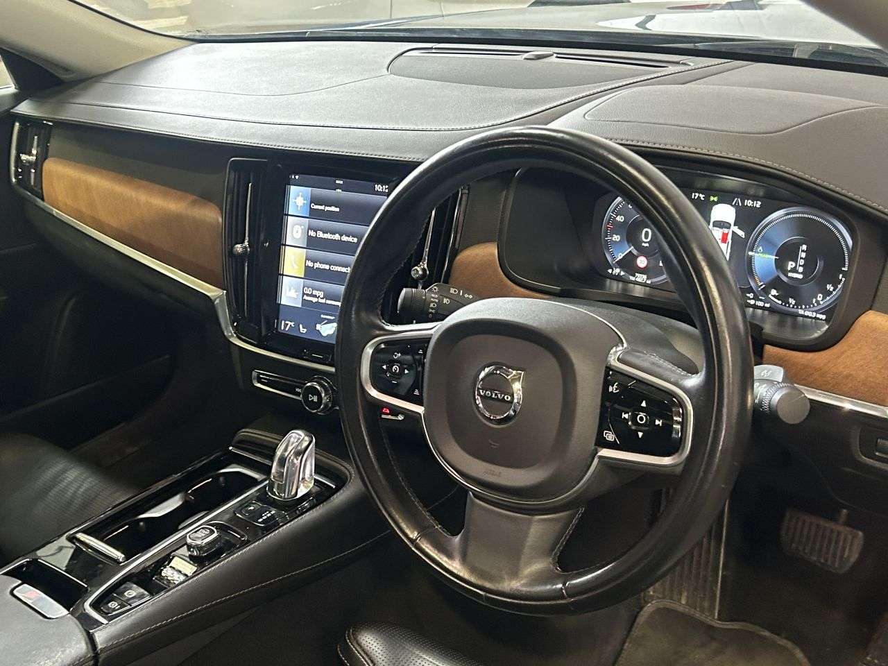2018 VOLVO S90 2018 VOLVO S90