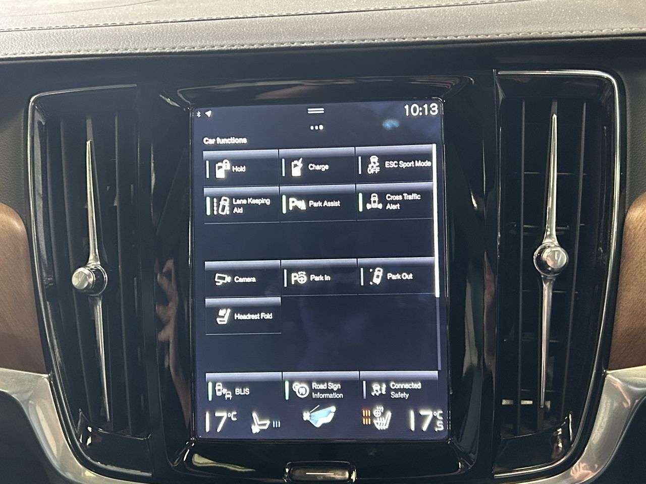 2018 VOLVO S90 2018 VOLVO S90