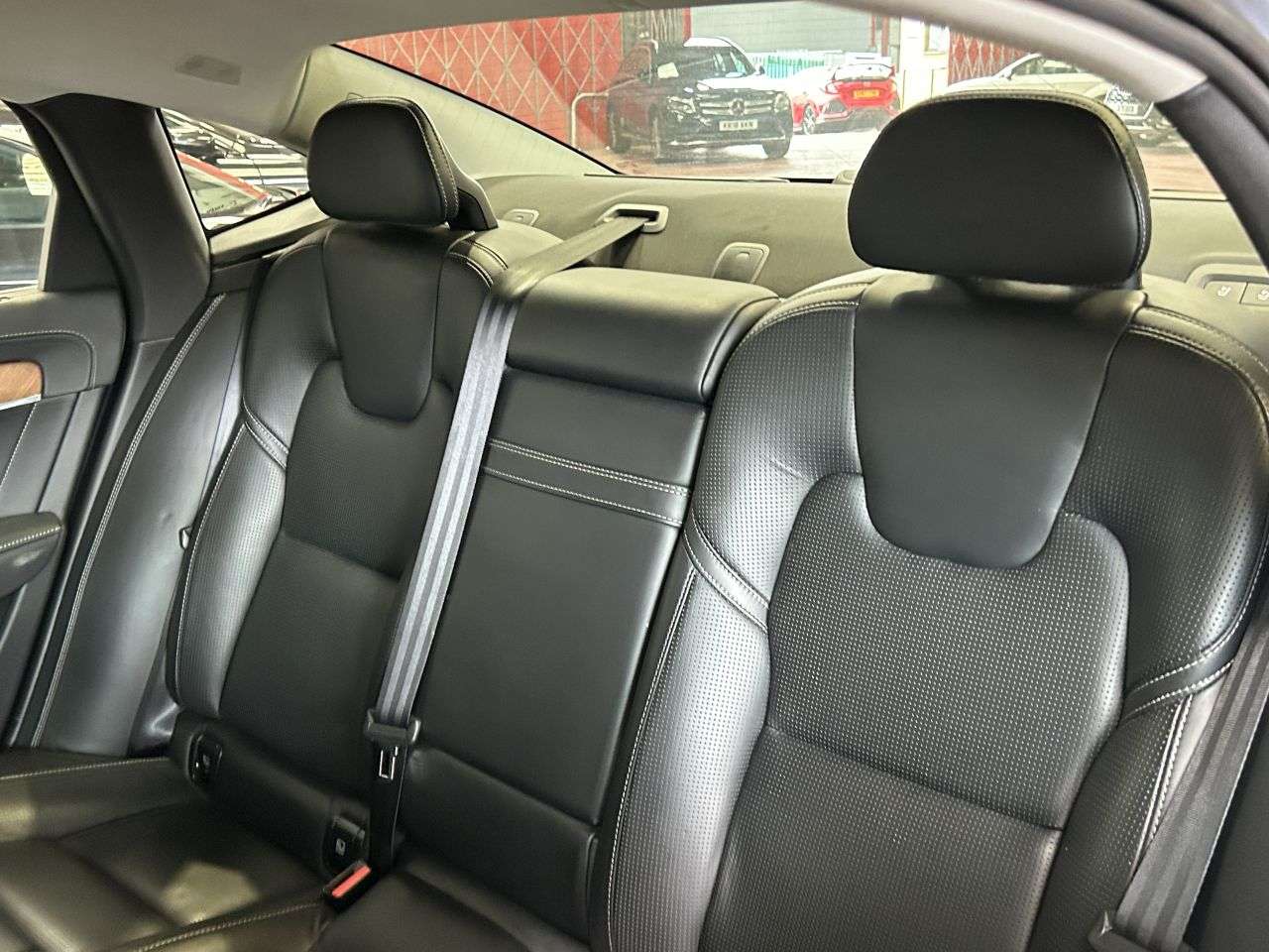2018 VOLVO S90 2018 VOLVO S90