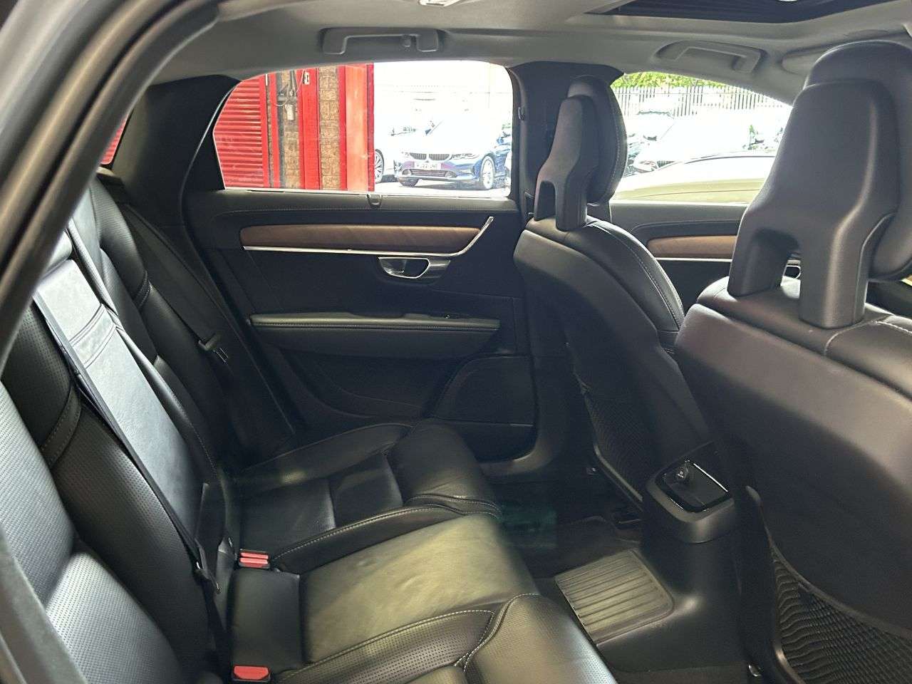 2018 VOLVO S90 2018 VOLVO S90