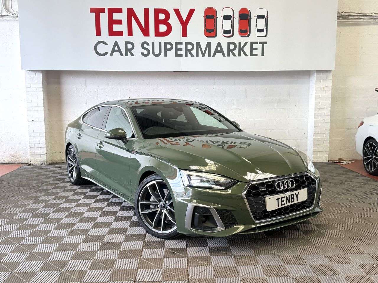A 2023 AUDI A5 2.0 TDI 40 S line Sportback 5dr Diesel S Tronic quattro Euro 6 (s/s) (204 p A 2023 AUDI A5 2.0 TDI 40 S line Sportback 5dr Diesel S Tronic quattro Euro 6 (s/s) (204 p
