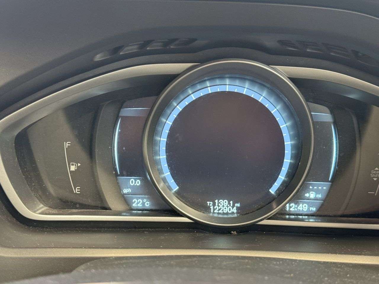 2013 VOLVO V40 2013 VOLVO V40