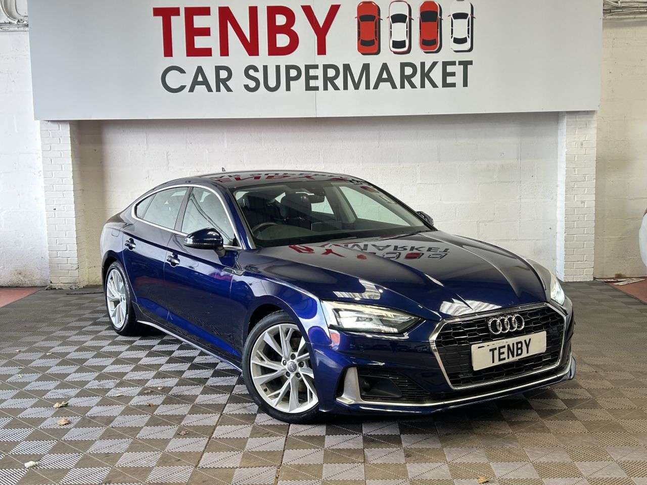 A 2020 AUDI A5 2.0 TDI 35 Sport Sportback 5dr Diesel S Tronic Euro 6 (s/s) (163 ps) FHTD S A 2020 AUDI A5 2.0 TDI 35 Sport Sportback 5dr Diesel S Tronic Euro 6 (s/s) (163 ps) FHTD S