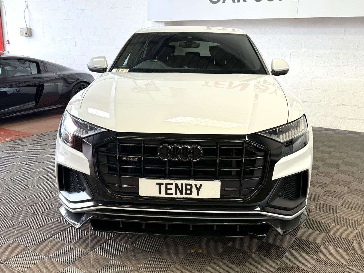 A 2019 AUDI Q8 3.0 TDI V6 50 S line SUV 5dr Diesel Tiptronic quattro Euro 6 (s/s) (286 ps) A 2019 AUDI Q8 3.0 TDI V6 50 S line SUV 5dr Diesel Tiptronic quattro Euro 6 (s/s) (286 ps)
