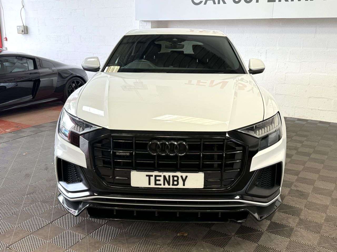 A 2019 AUDI Q8 3.0 TDI V6 50 S line SUV 5dr Diesel Tiptronic quattro Euro 6 (s/s) (286 ps) A 2019 AUDI Q8 3.0 TDI V6 50 S line SUV 5dr Diesel Tiptronic quattro Euro 6 (s/s) (286 ps)