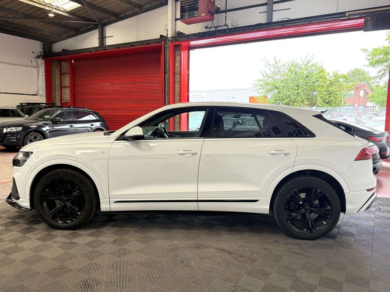 2019 AUDI Q8 2019 AUDI Q8