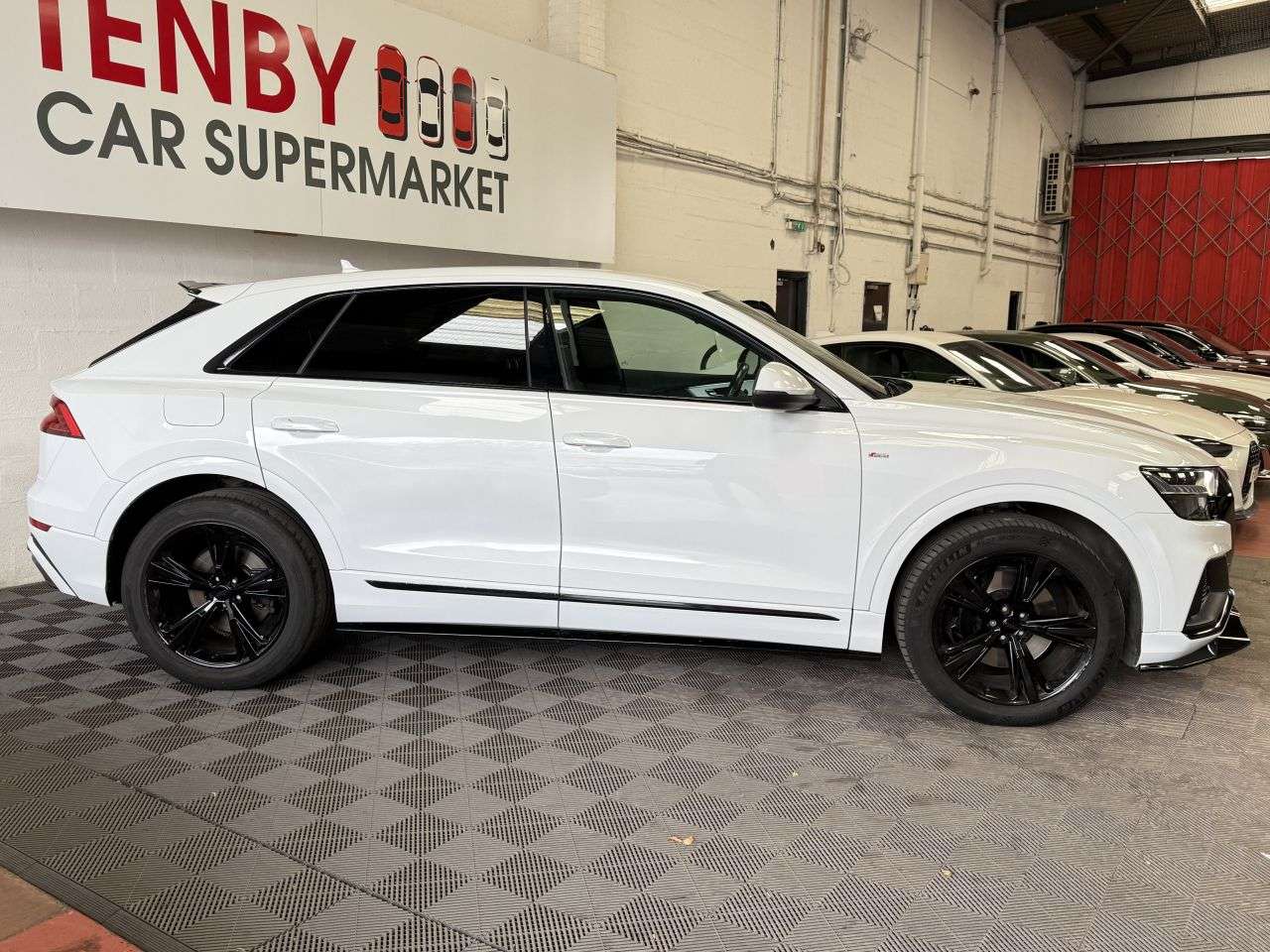 2019 AUDI Q8 2019 AUDI Q8
