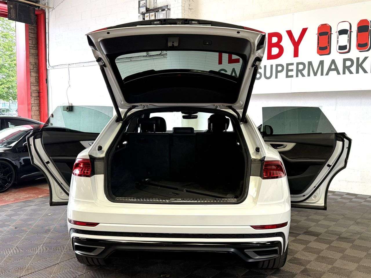2019 AUDI Q8 2019 AUDI Q8