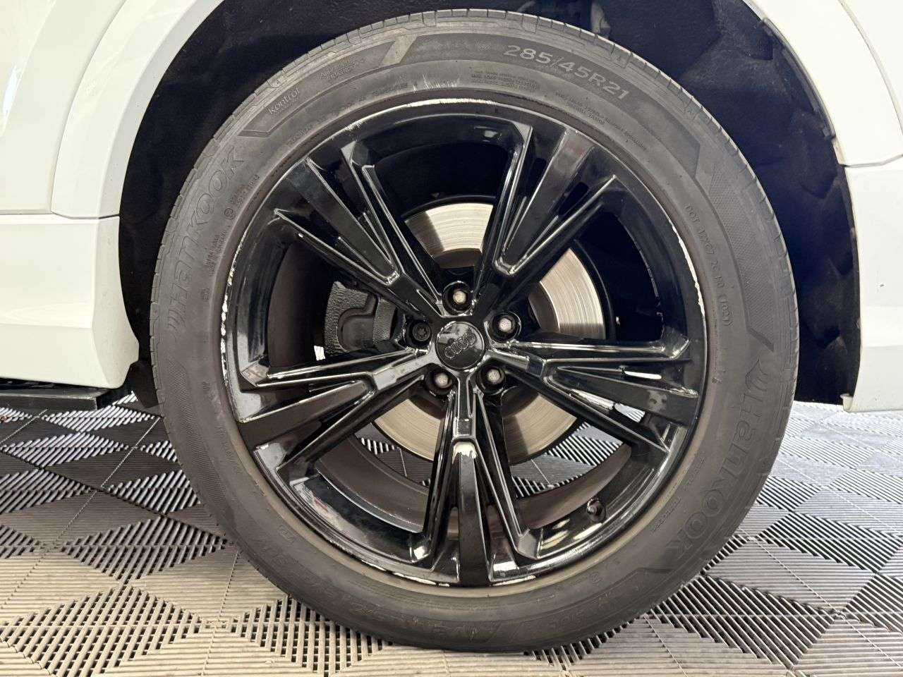 2019 AUDI Q8 2019 AUDI Q8