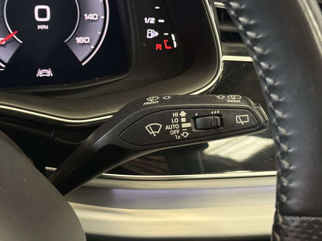 2019 AUDI Q8 2019 AUDI Q8