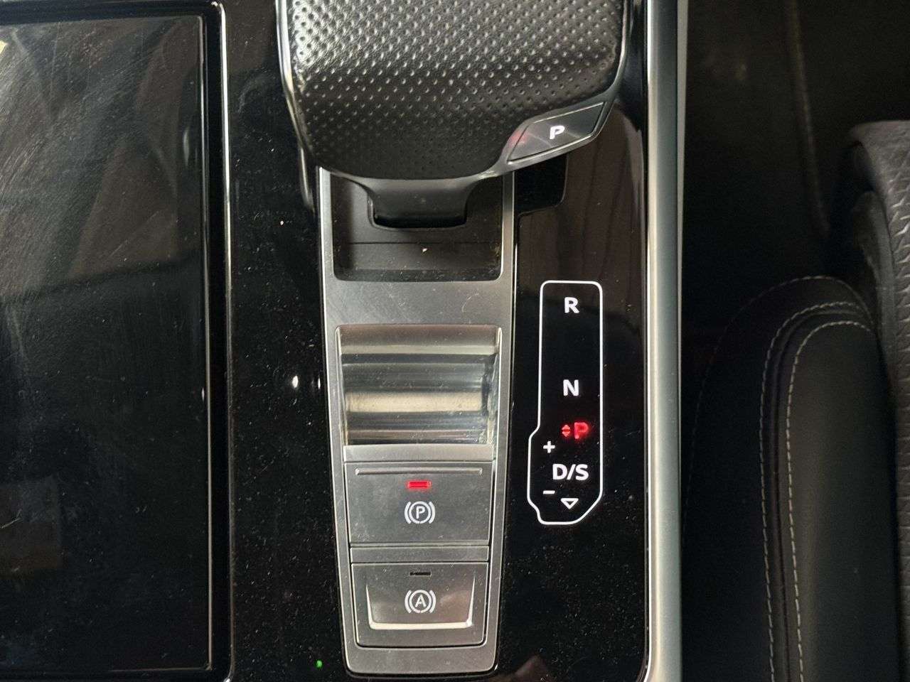 2019 AUDI Q8 2019 AUDI Q8