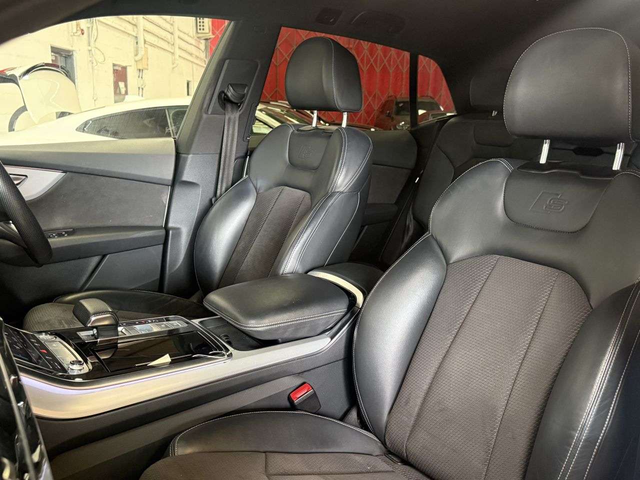 2019 AUDI Q8 2019 AUDI Q8