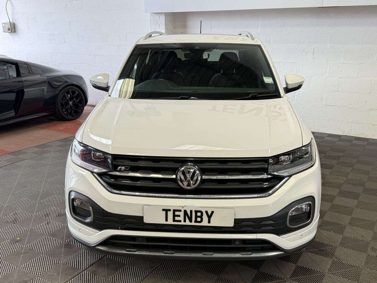 A 2019 VOLKSWAGEN T-CROSS 1.0 TSI R-Line SUV 5dr Petrol DSG Euro 6 (s/s) (115 ps) A 2019 VOLKSWAGEN T-CROSS 1.0 TSI R-Line SUV 5dr Petrol DSG Euro 6 (s/s) (115 ps)