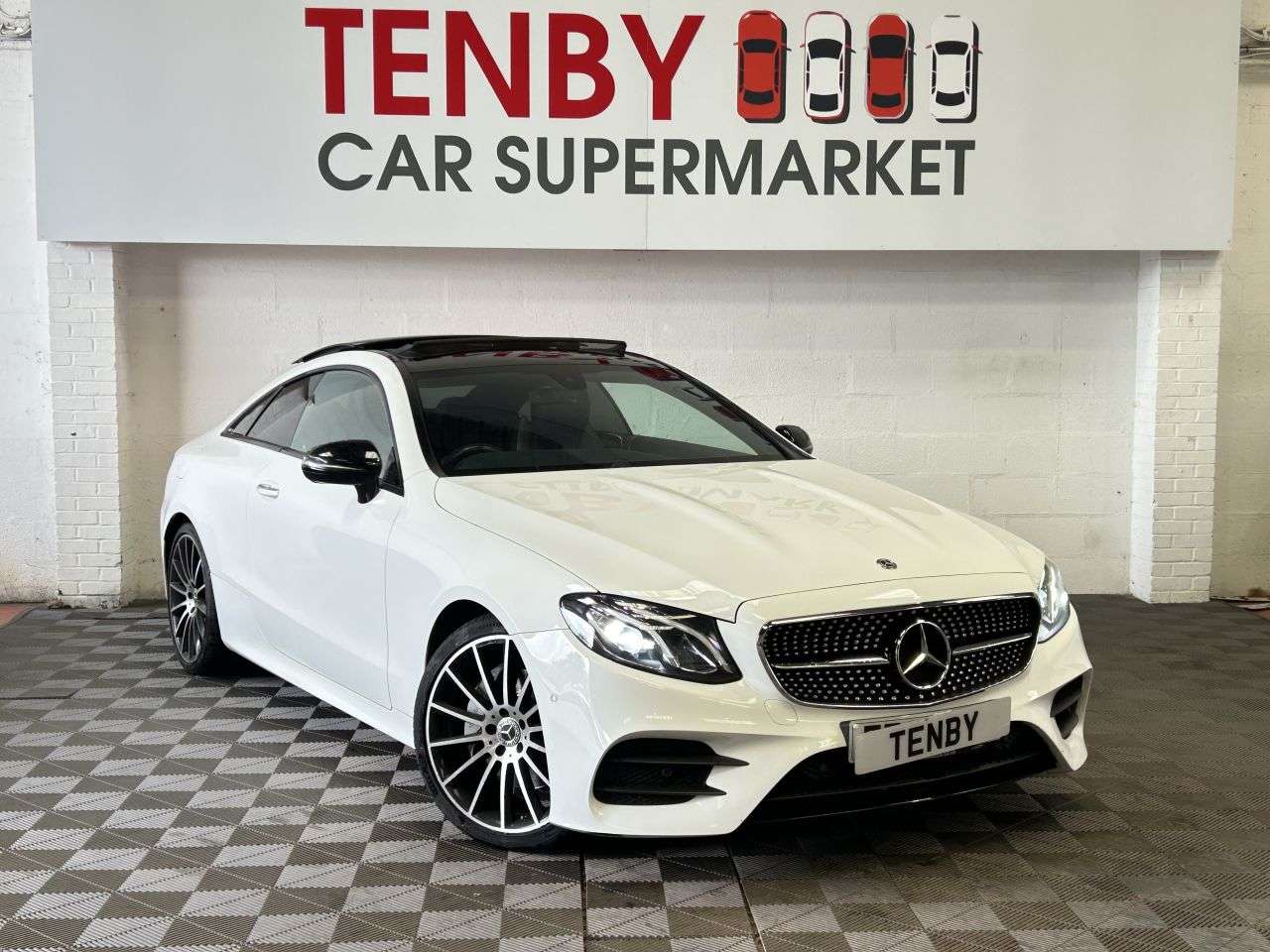 A 2018 MERCEDES E CLASS E 220 D AMG LINE PREMIUM A 2018 MERCEDES E CLASS E 220 D AMG LINE PREMIUM