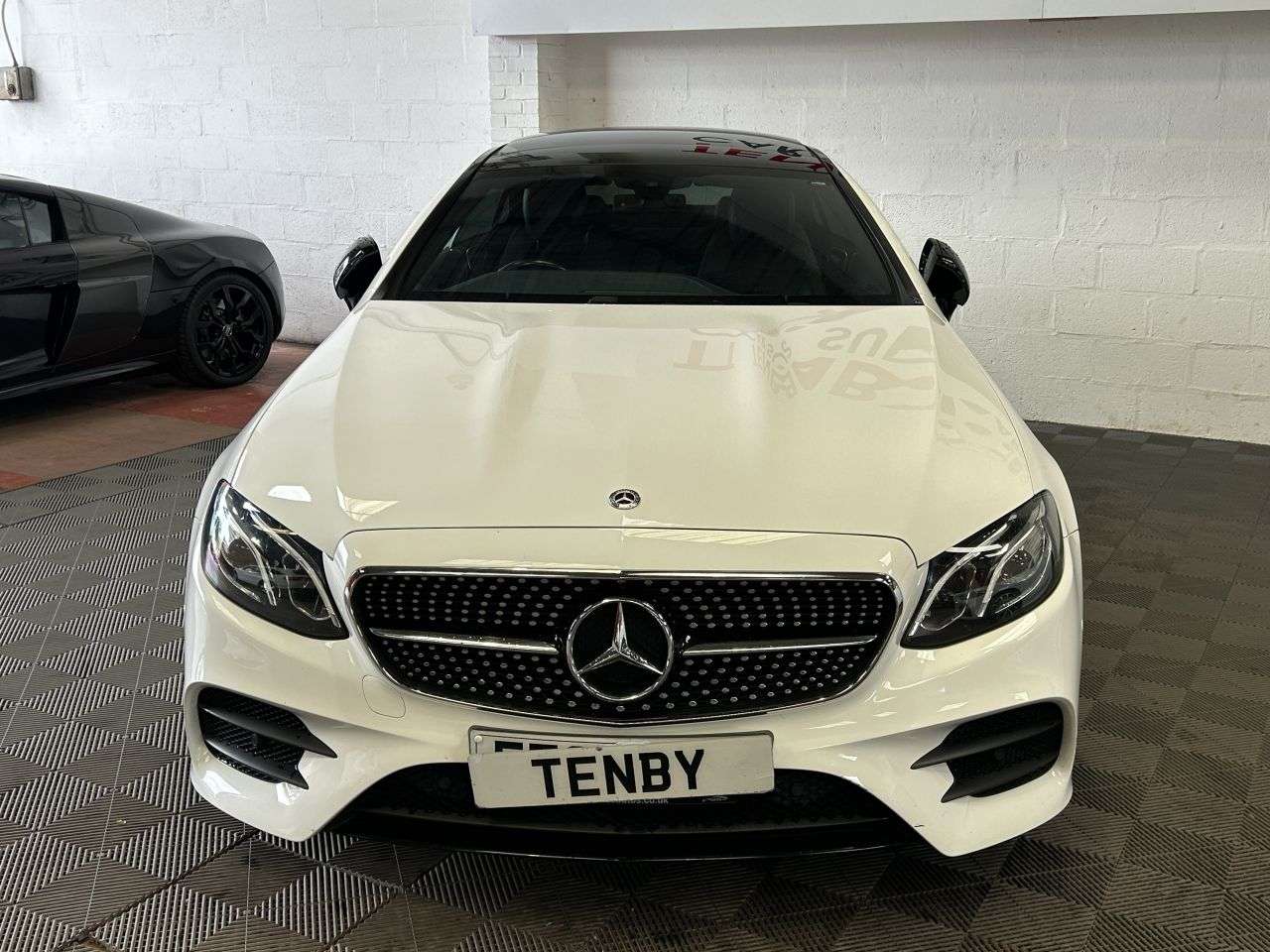 A 2018 MERCEDES E CLASS E 220 D AMG LINE PREMIUM A 2018 MERCEDES E CLASS E 220 D AMG LINE PREMIUM