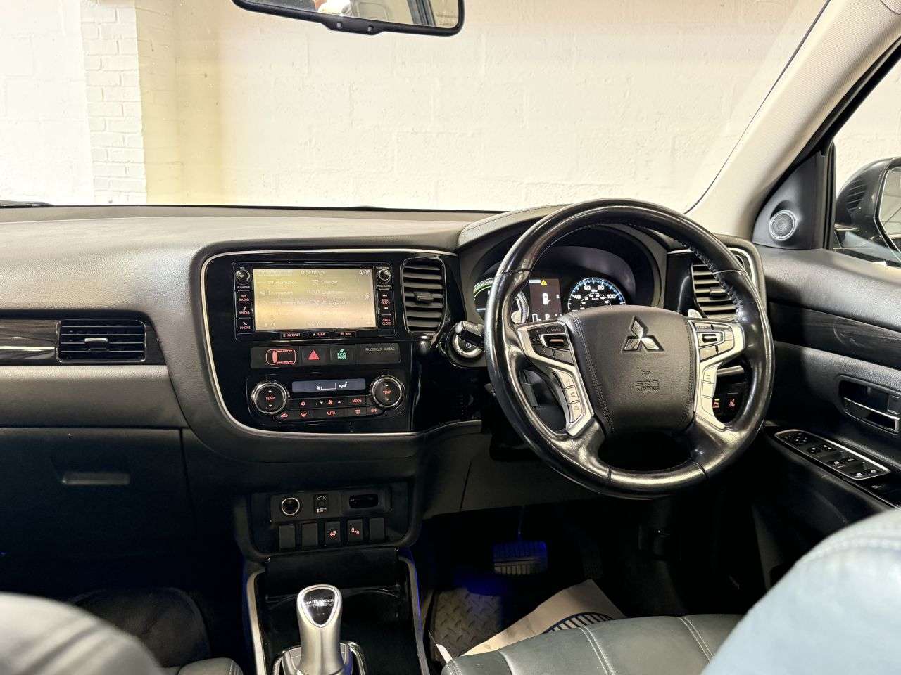 2017 MITSUBISHI OUTLANDER 2017 MITSUBISHI OUTLANDER