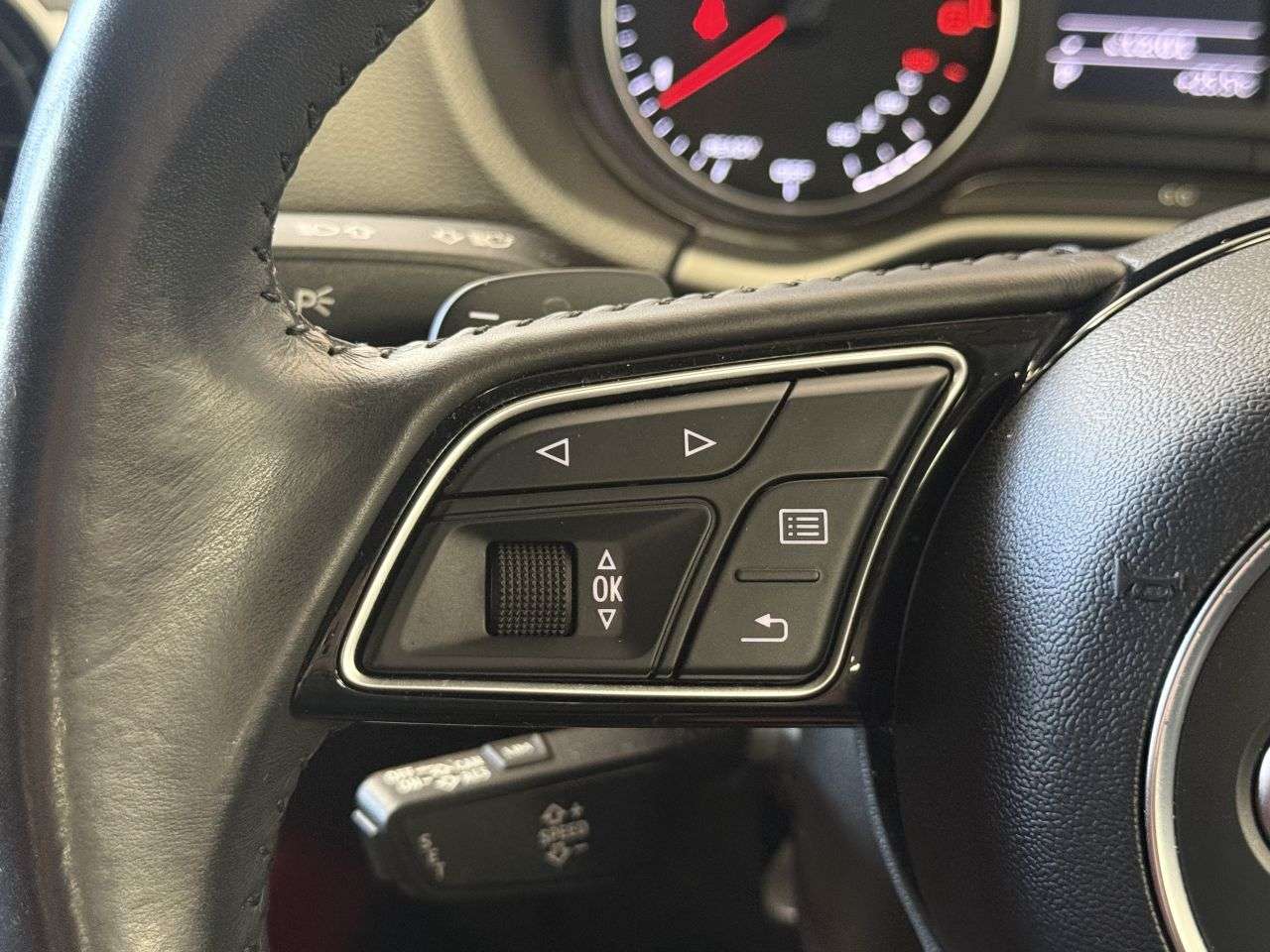 2017 AUDI Q2 2017 AUDI Q2
