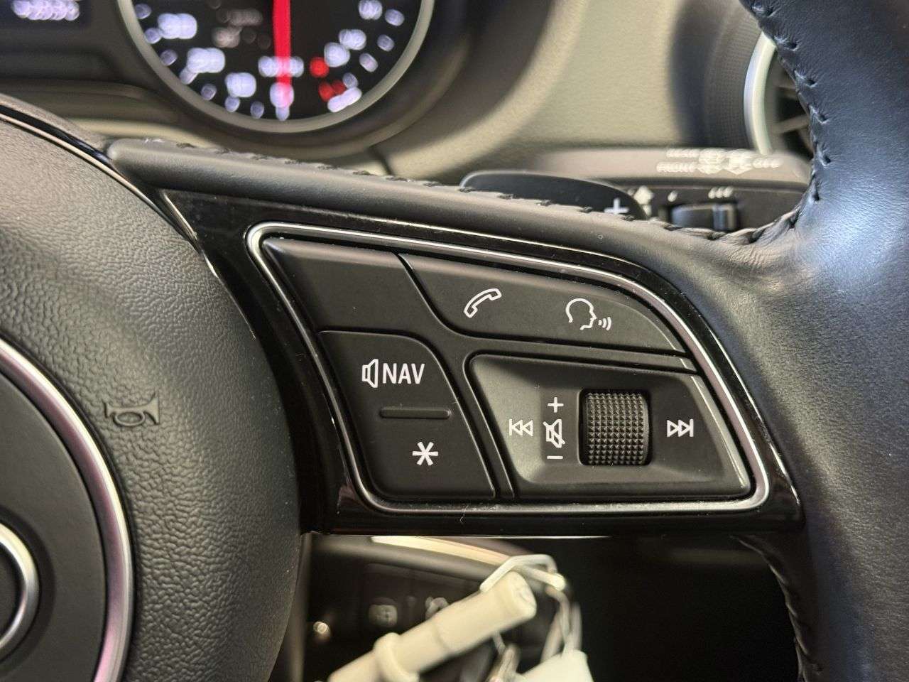 2017 AUDI Q2 2017 AUDI Q2