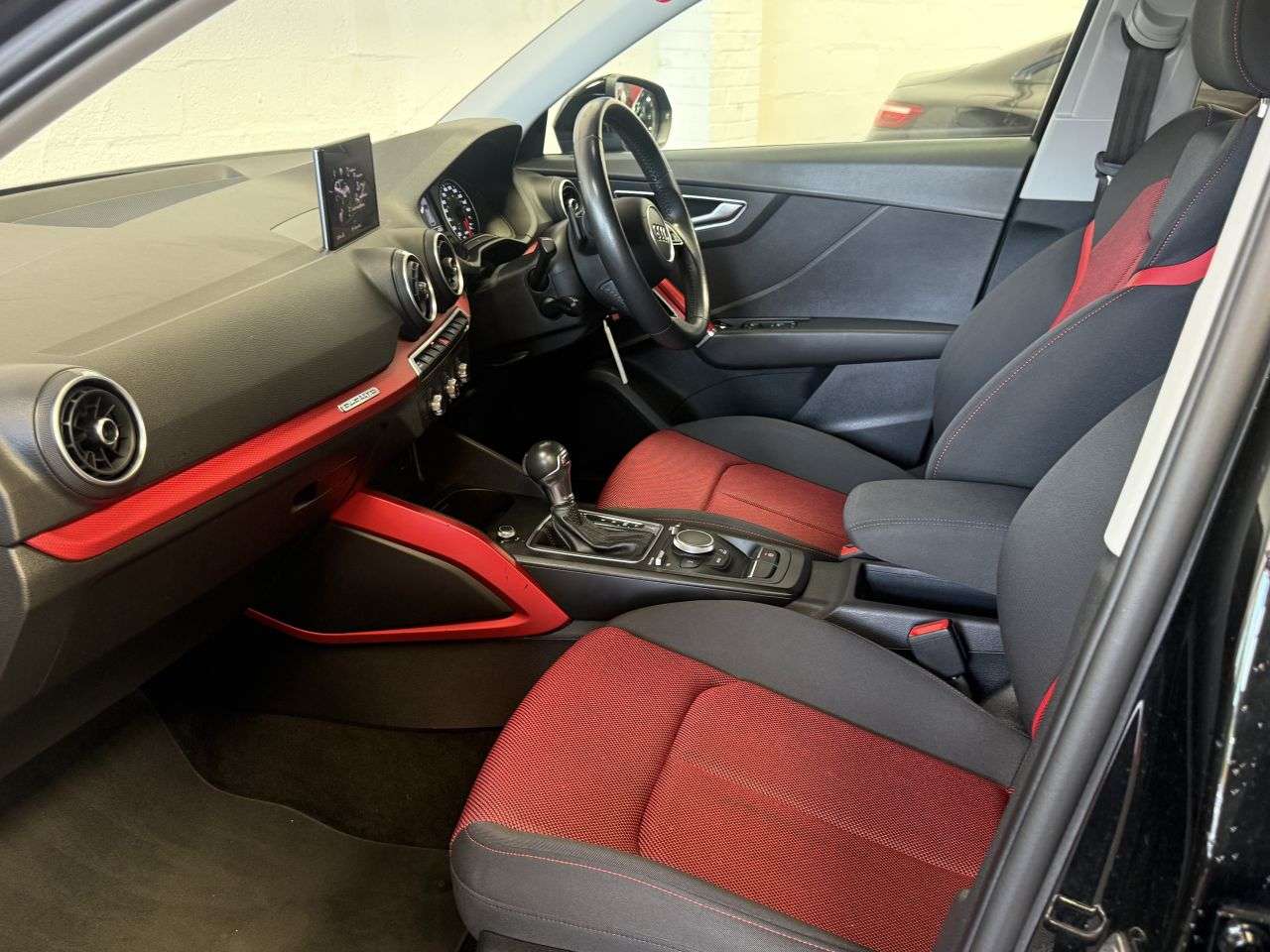 2017 AUDI Q2 2017 AUDI Q2