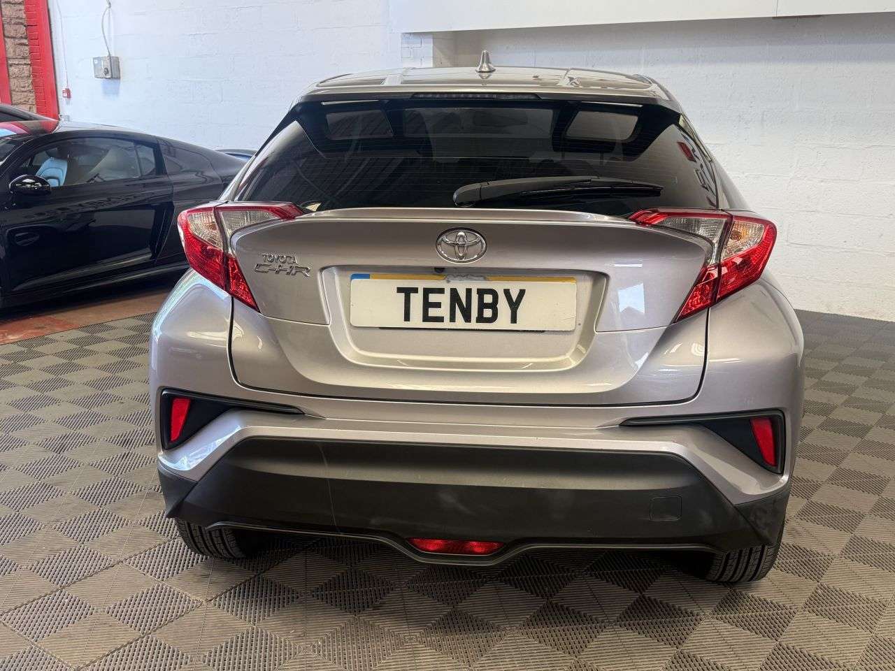 2018 TOYOTA C-HR 2018 TOYOTA C-HR