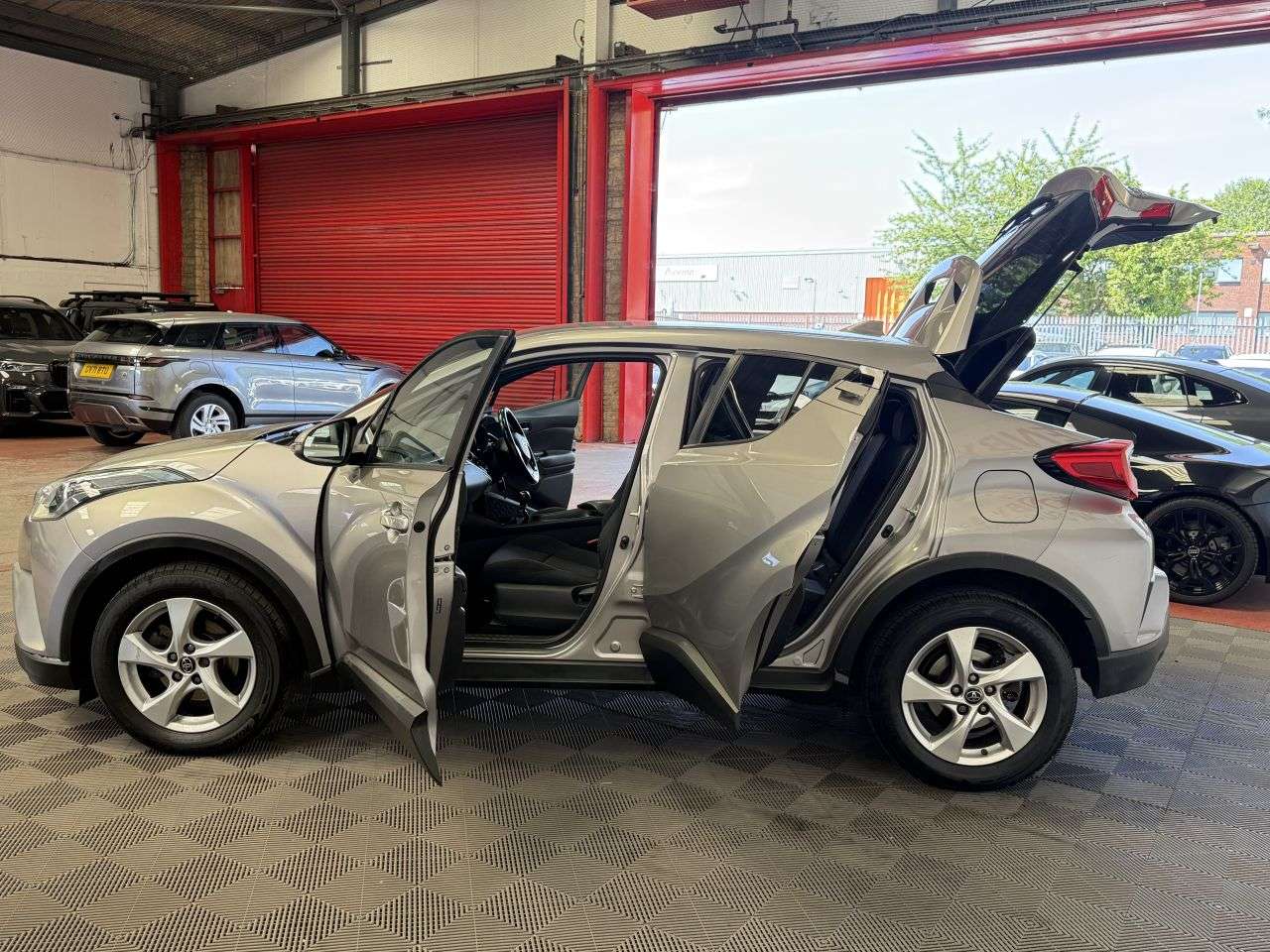 2018 TOYOTA C-HR 2018 TOYOTA C-HR