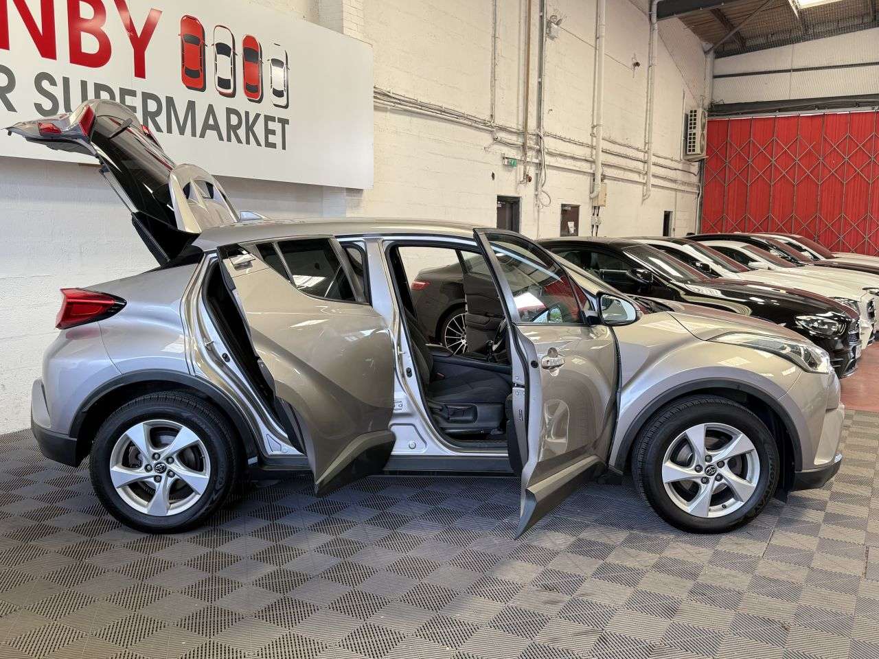 2018 TOYOTA C-HR 2018 TOYOTA C-HR