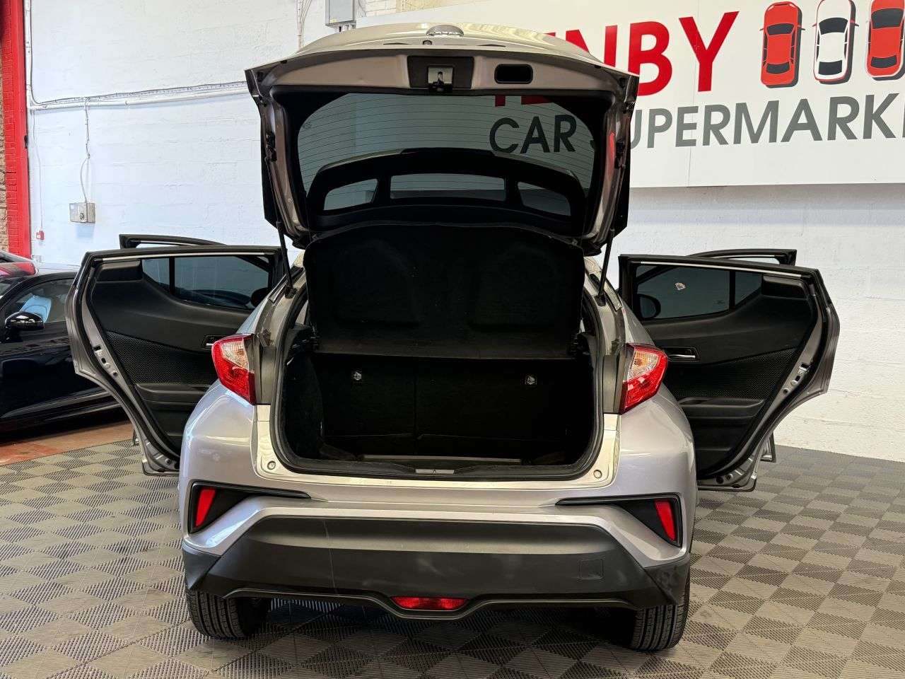 2018 TOYOTA C-HR 2018 TOYOTA C-HR
