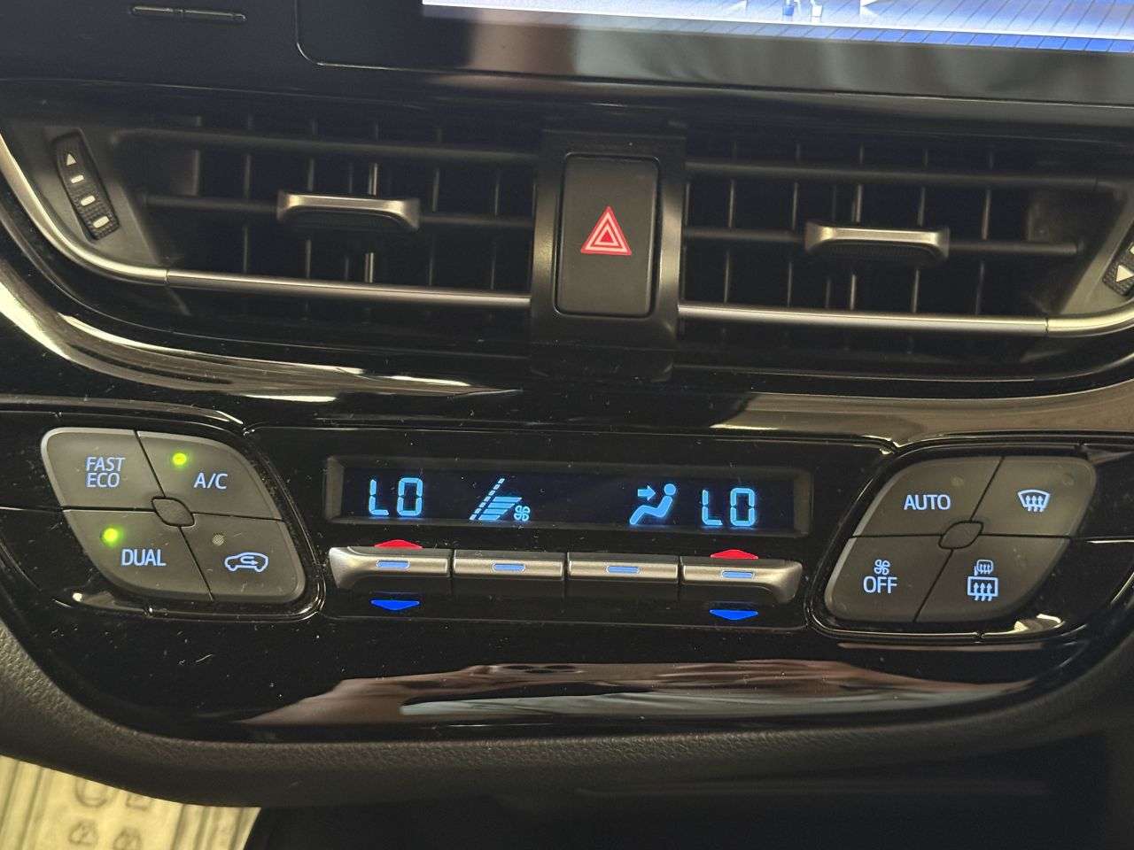 2018 TOYOTA C-HR 2018 TOYOTA C-HR