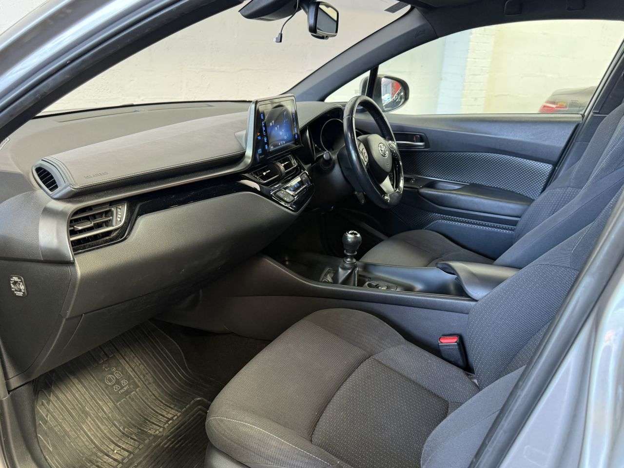 2018 TOYOTA C-HR 2018 TOYOTA C-HR