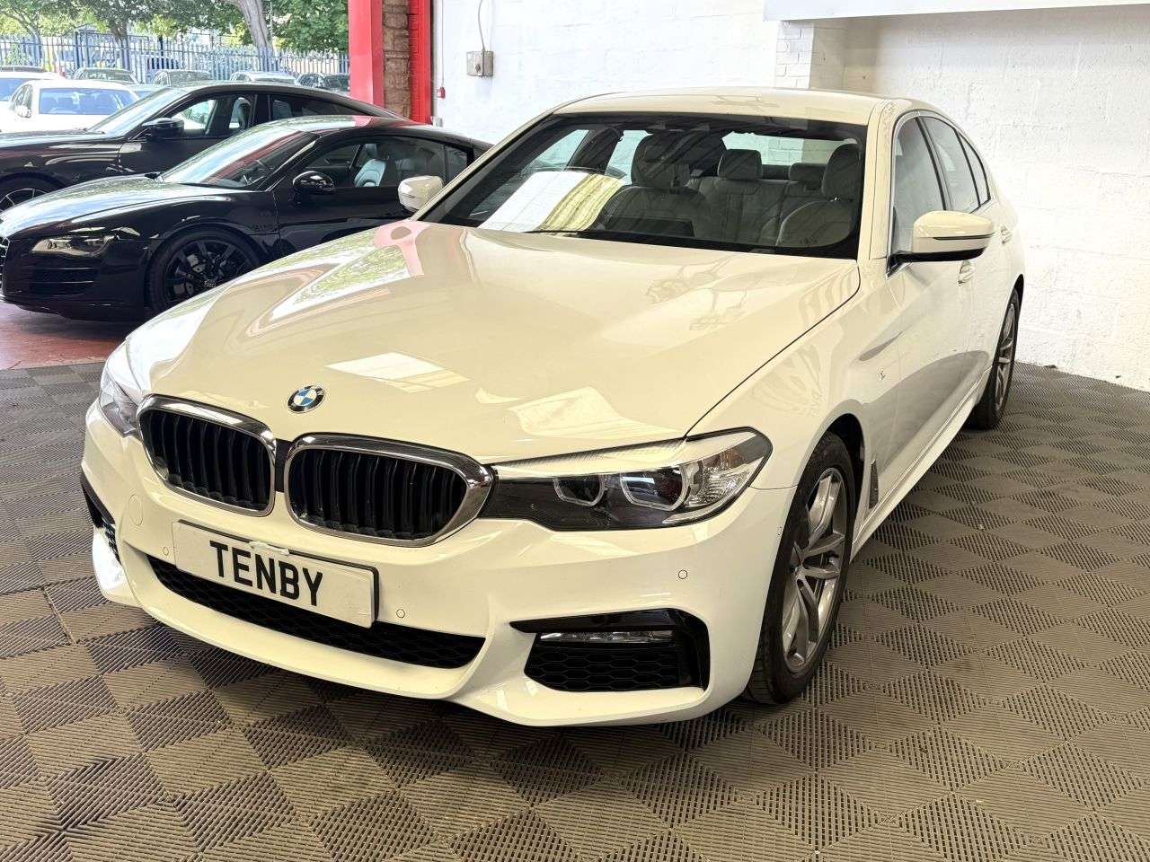 2017 BMW 5 SERIES 2017 BMW 5 SERIES
