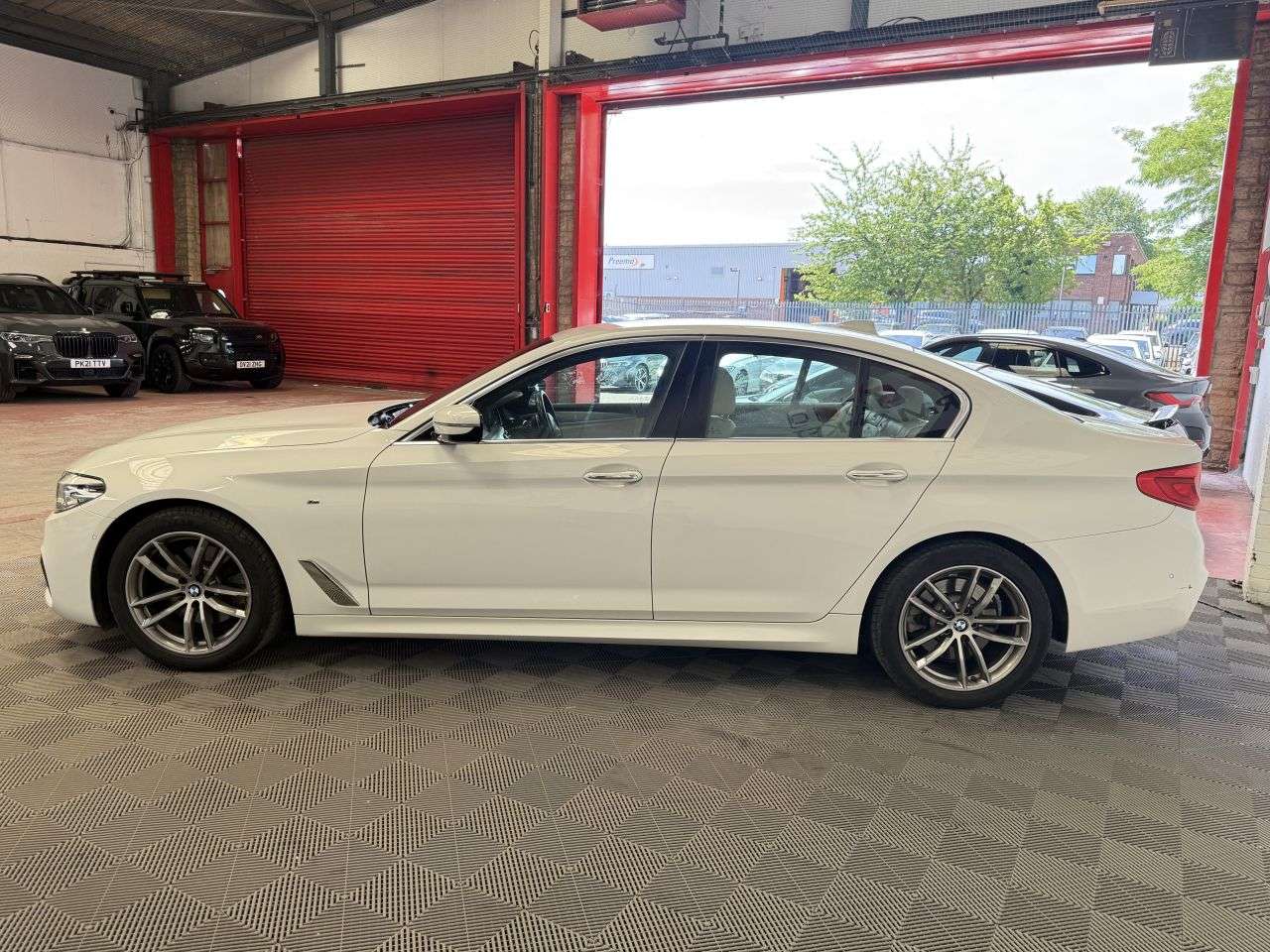 2017 BMW 5 SERIES 2017 BMW 5 SERIES