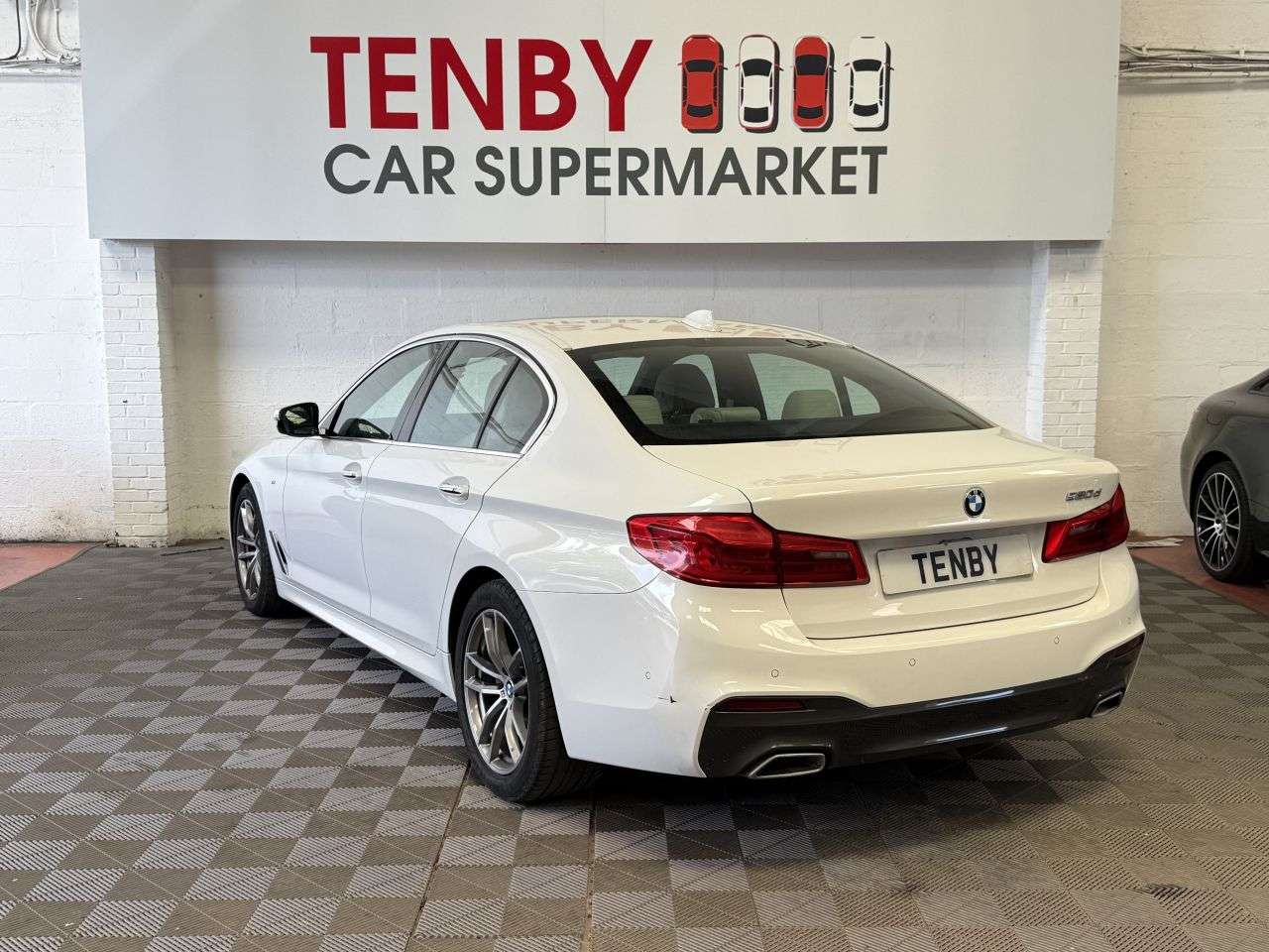 2017 BMW 5 SERIES 2017 BMW 5 SERIES