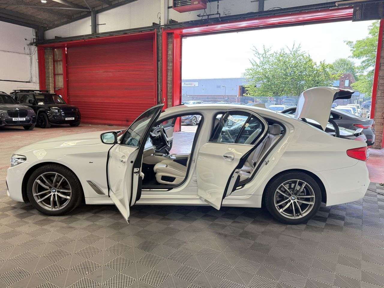 2017 BMW 5 SERIES 2017 BMW 5 SERIES