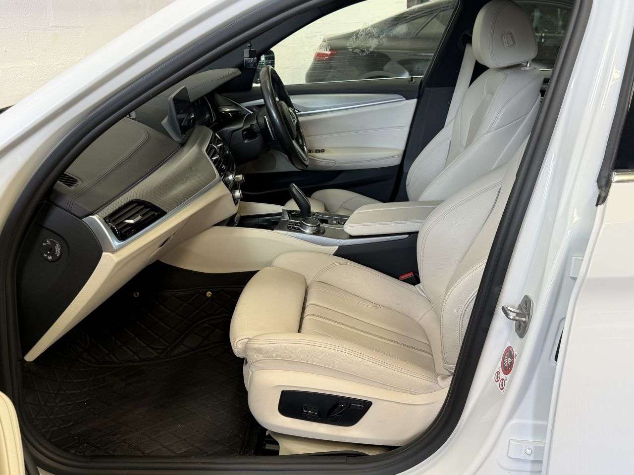 2017 BMW 5 SERIES 2017 BMW 5 SERIES