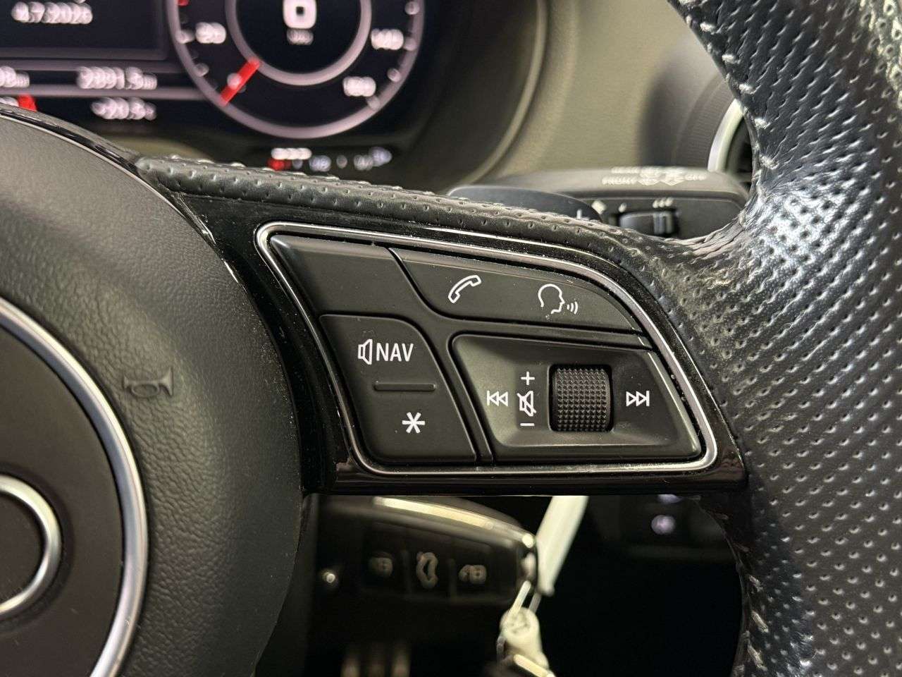 2017 AUDI Q2 2017 AUDI Q2