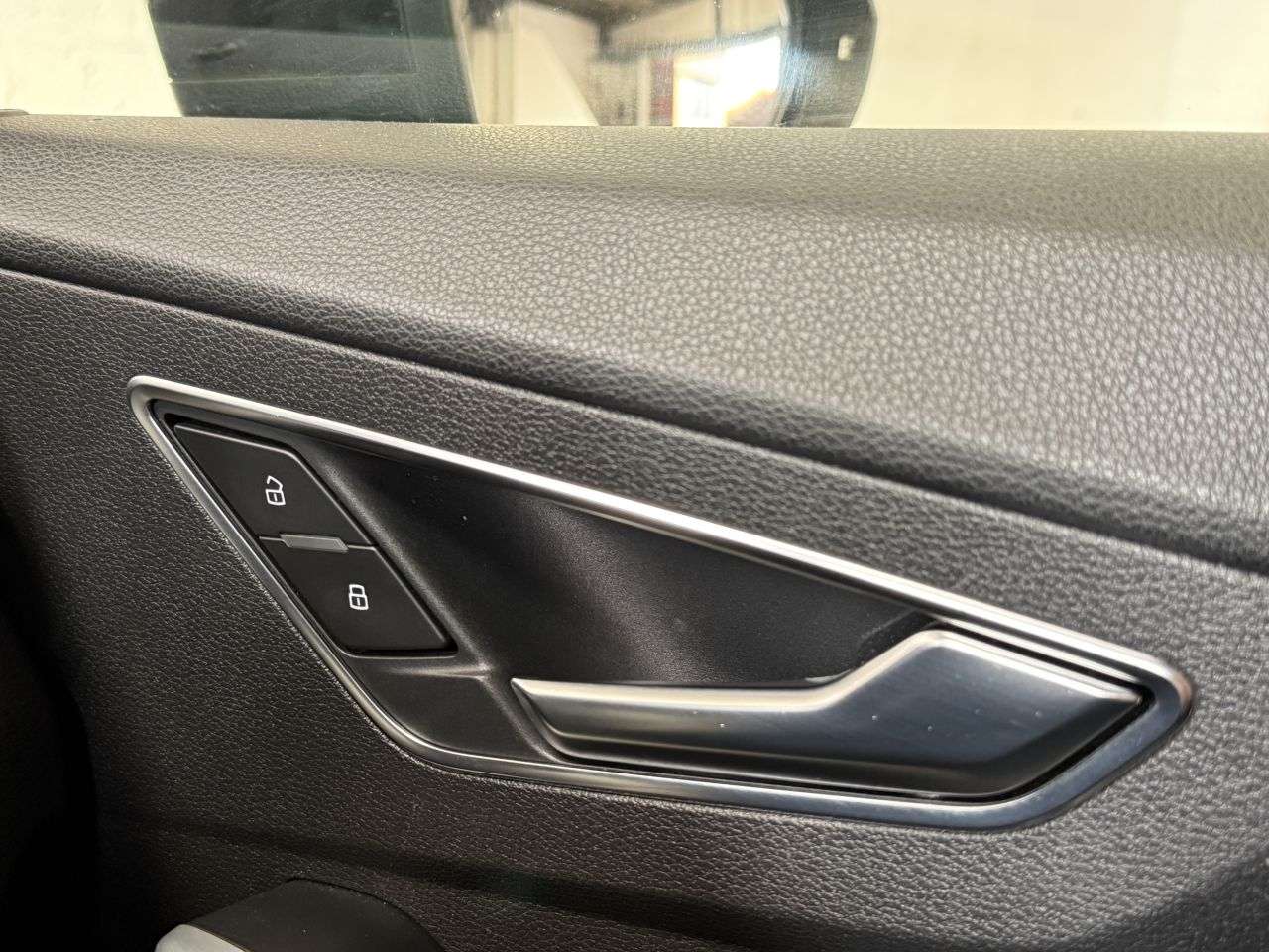 2017 AUDI Q2 2017 AUDI Q2
