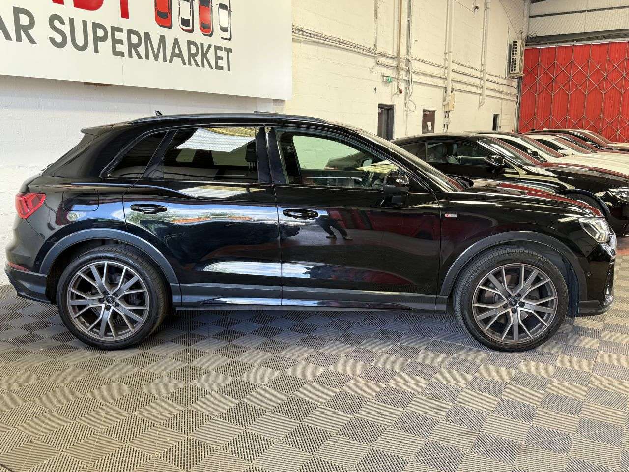 2019 AUDI Q3 2019 AUDI Q3